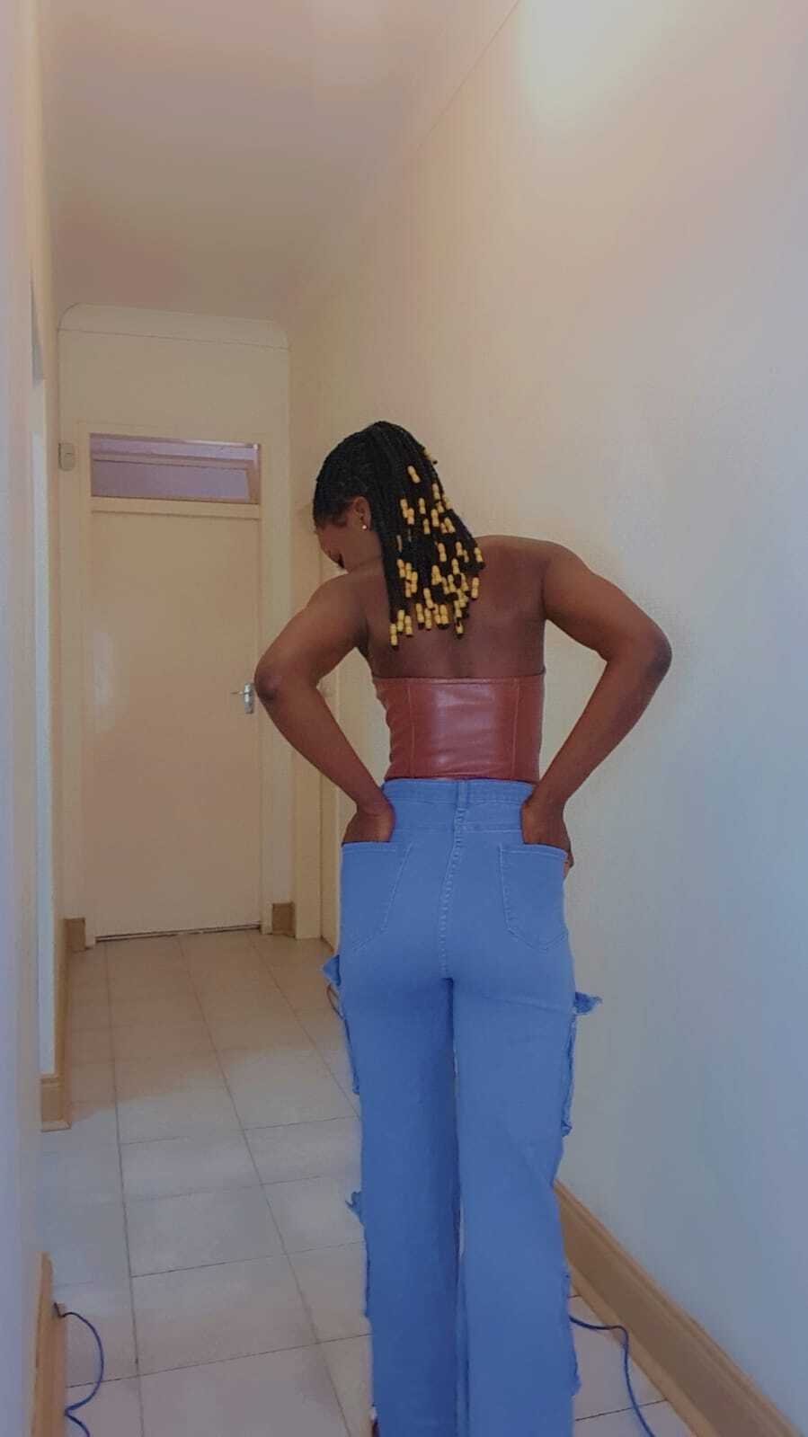 Sexyvikkiblack2000