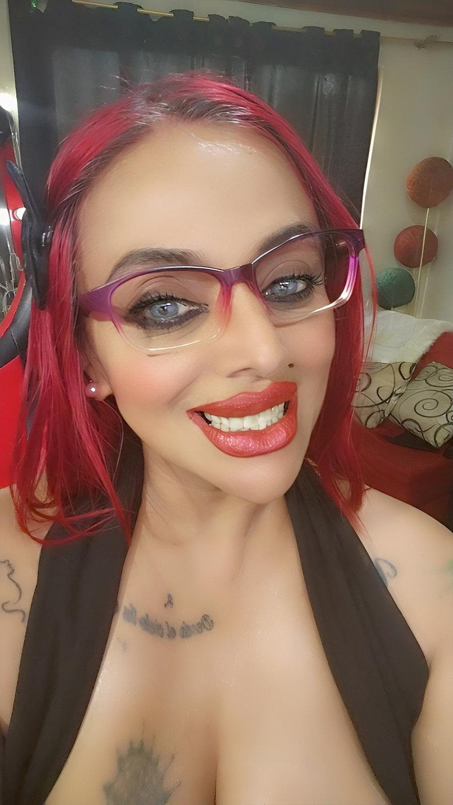 SharySquirtTits