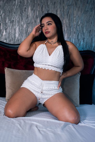 Sophiia_Lynn