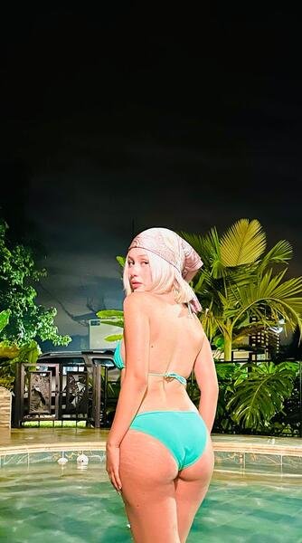 susyblair from Jerkmate