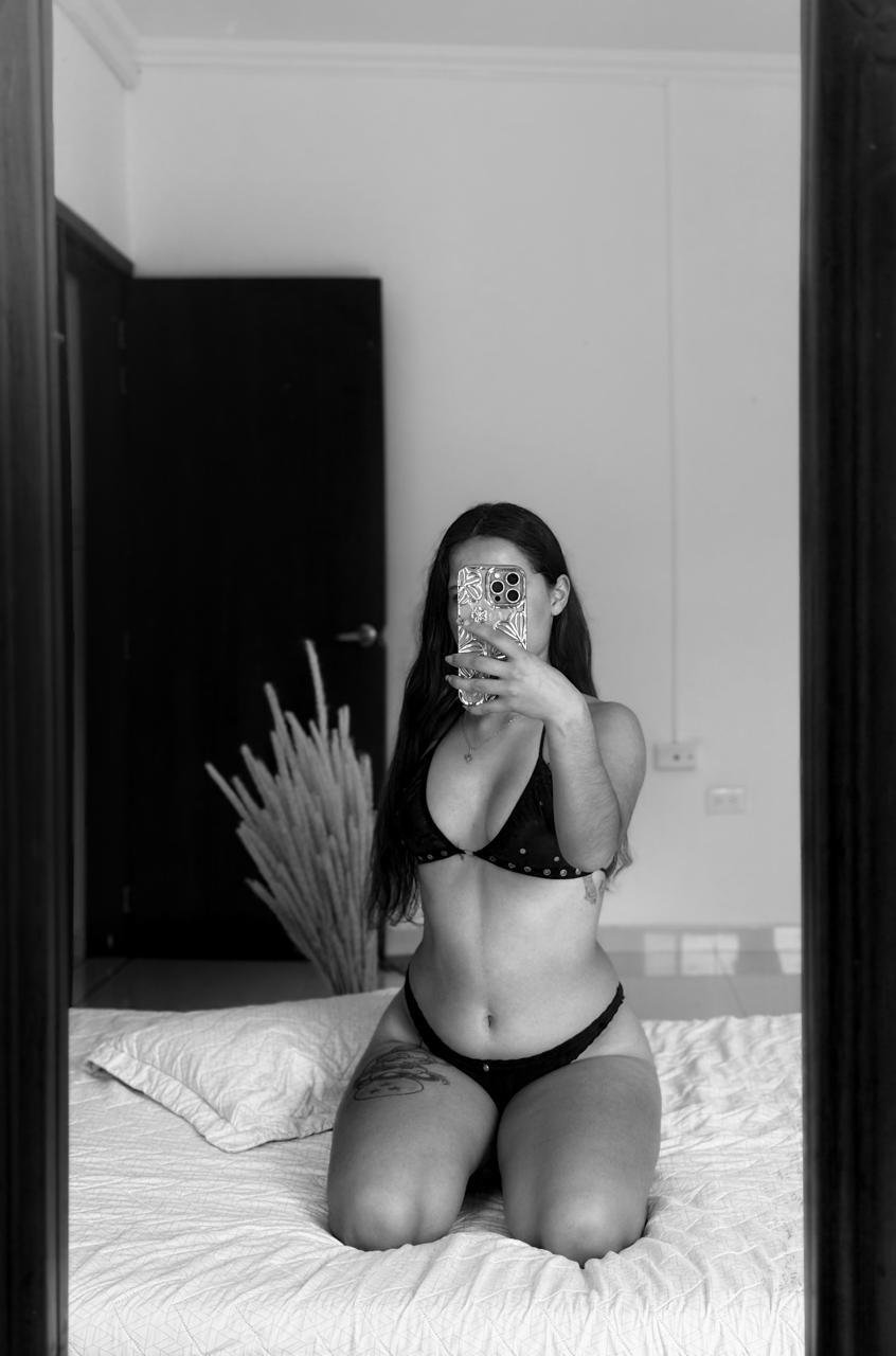 tania_bigass from Jerkmate