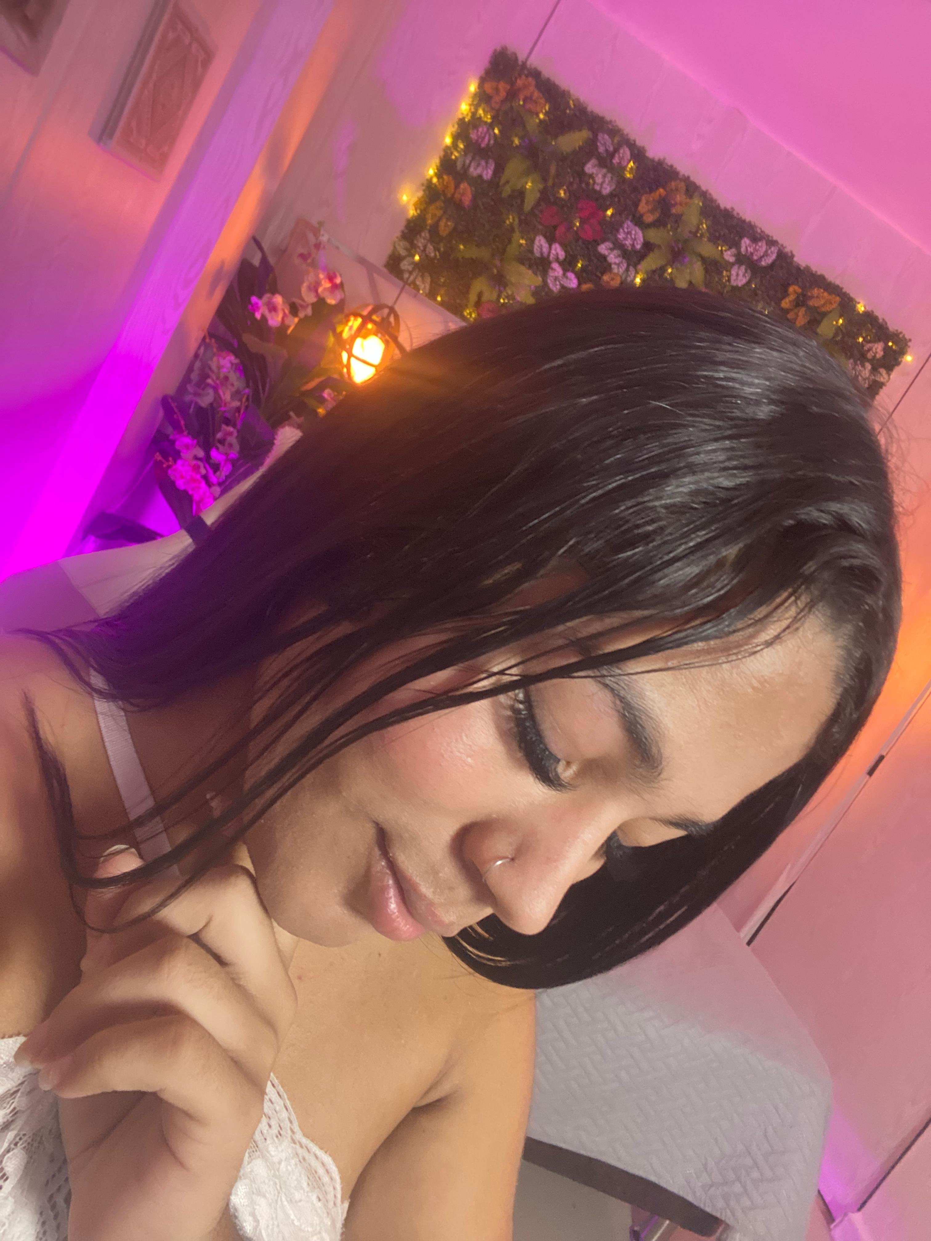 TIFFANYBEAUTYY_TS