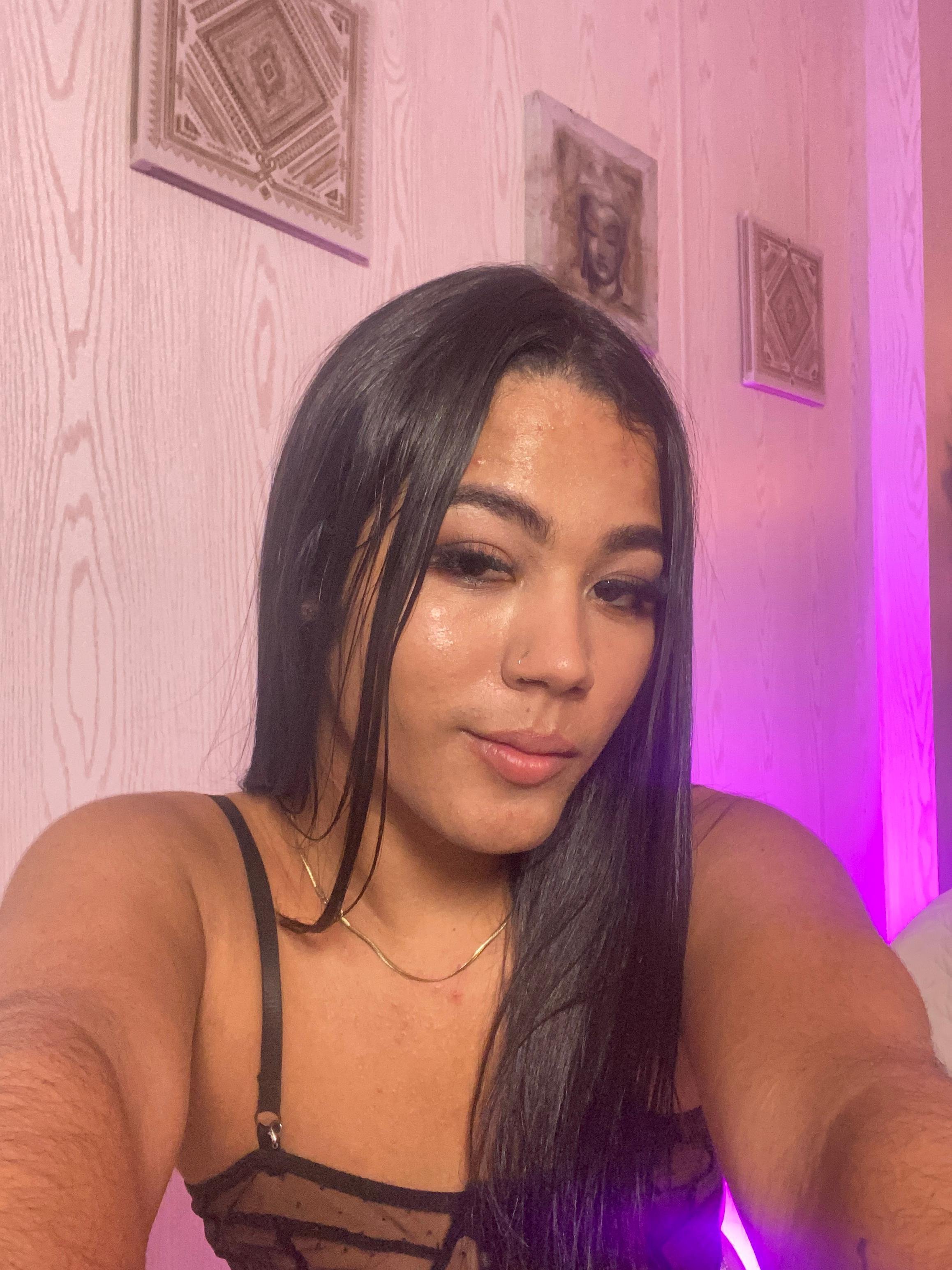 TIFFANYBEAUTYY_TS