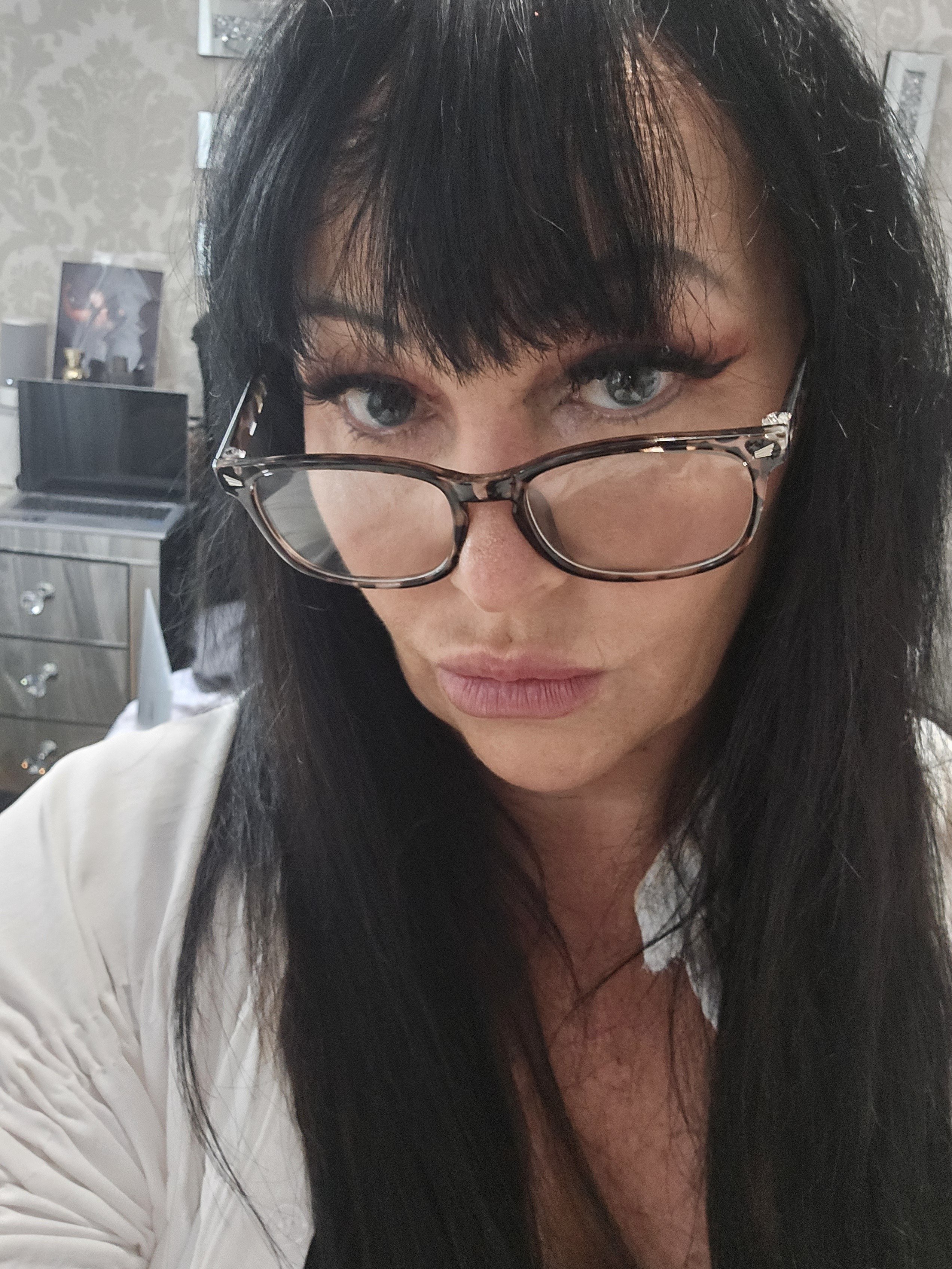 Taboo_MilfDebz
