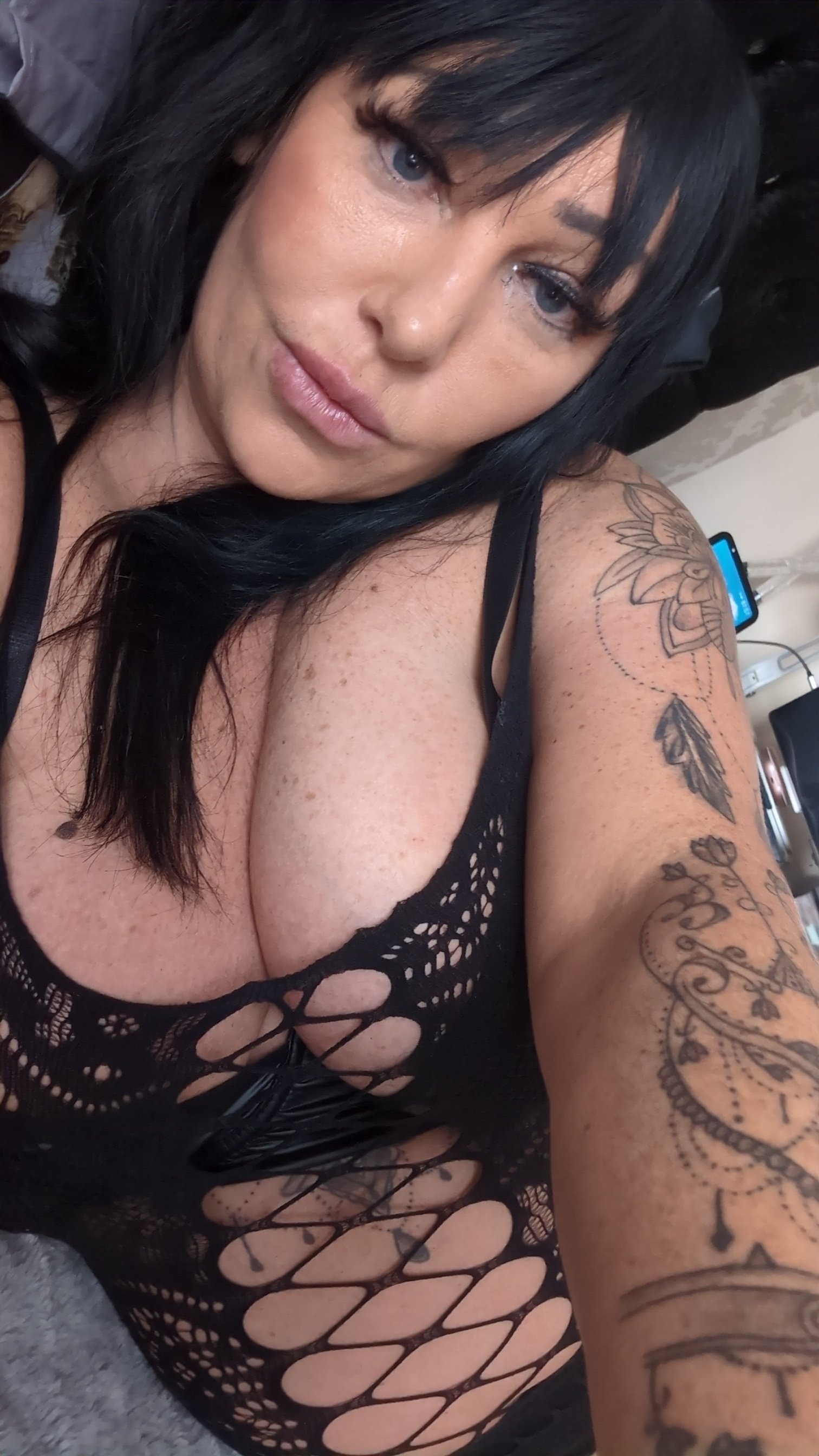 Taboo_MilfDebz