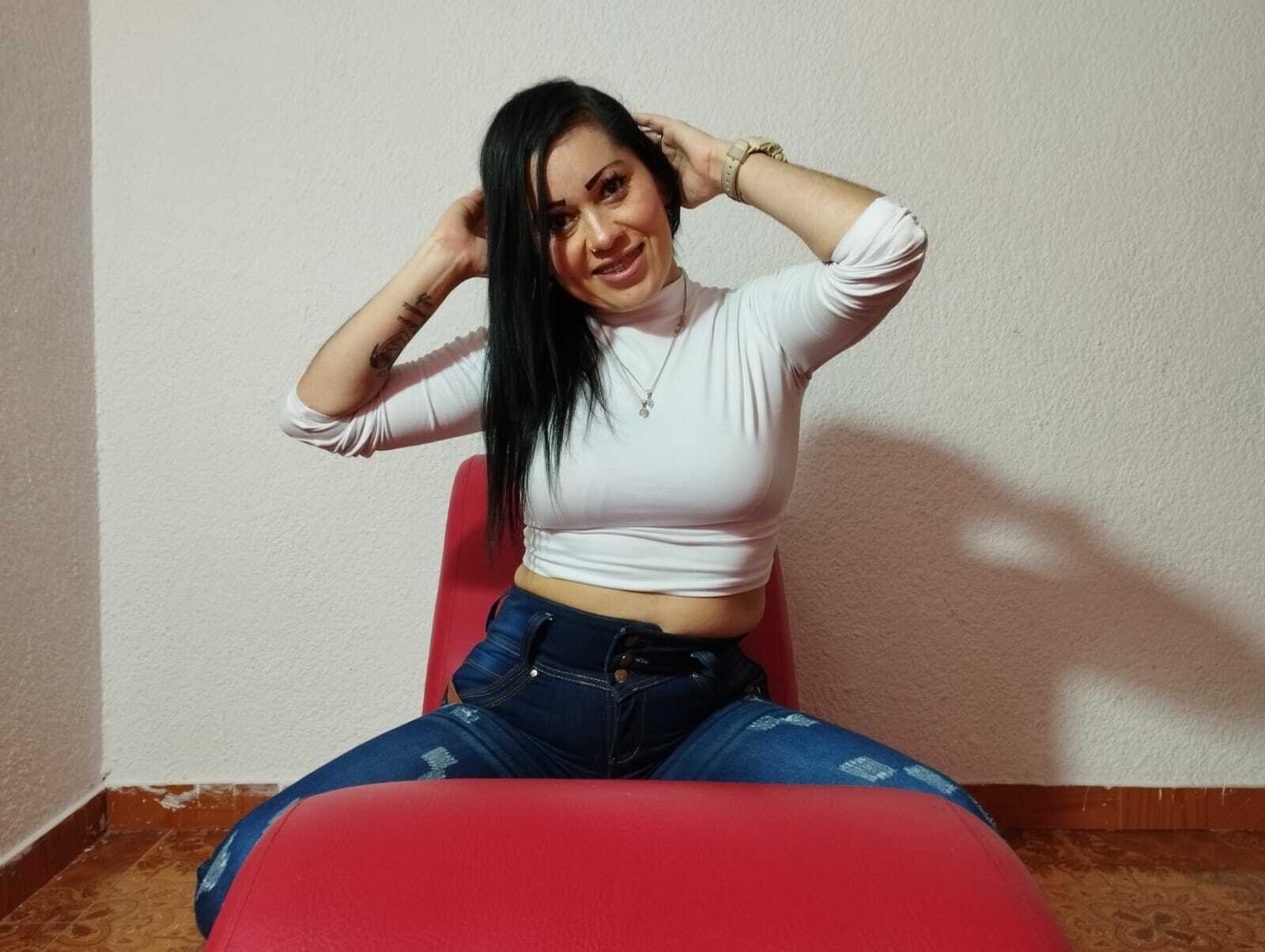 TaniaMature
