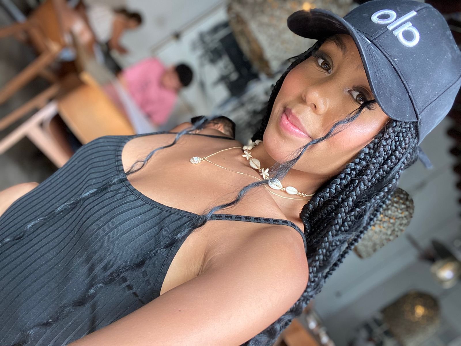 taniasaenz from Jerkmate