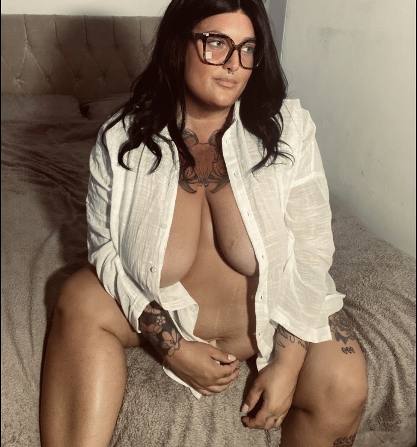 tattooed_princess_uk from Jerkmate