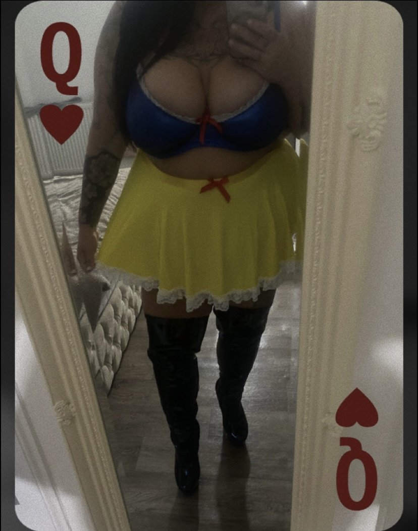 tattooed_princess_uk from Jerkmate