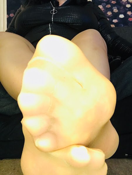 TheDevineMissDeviant