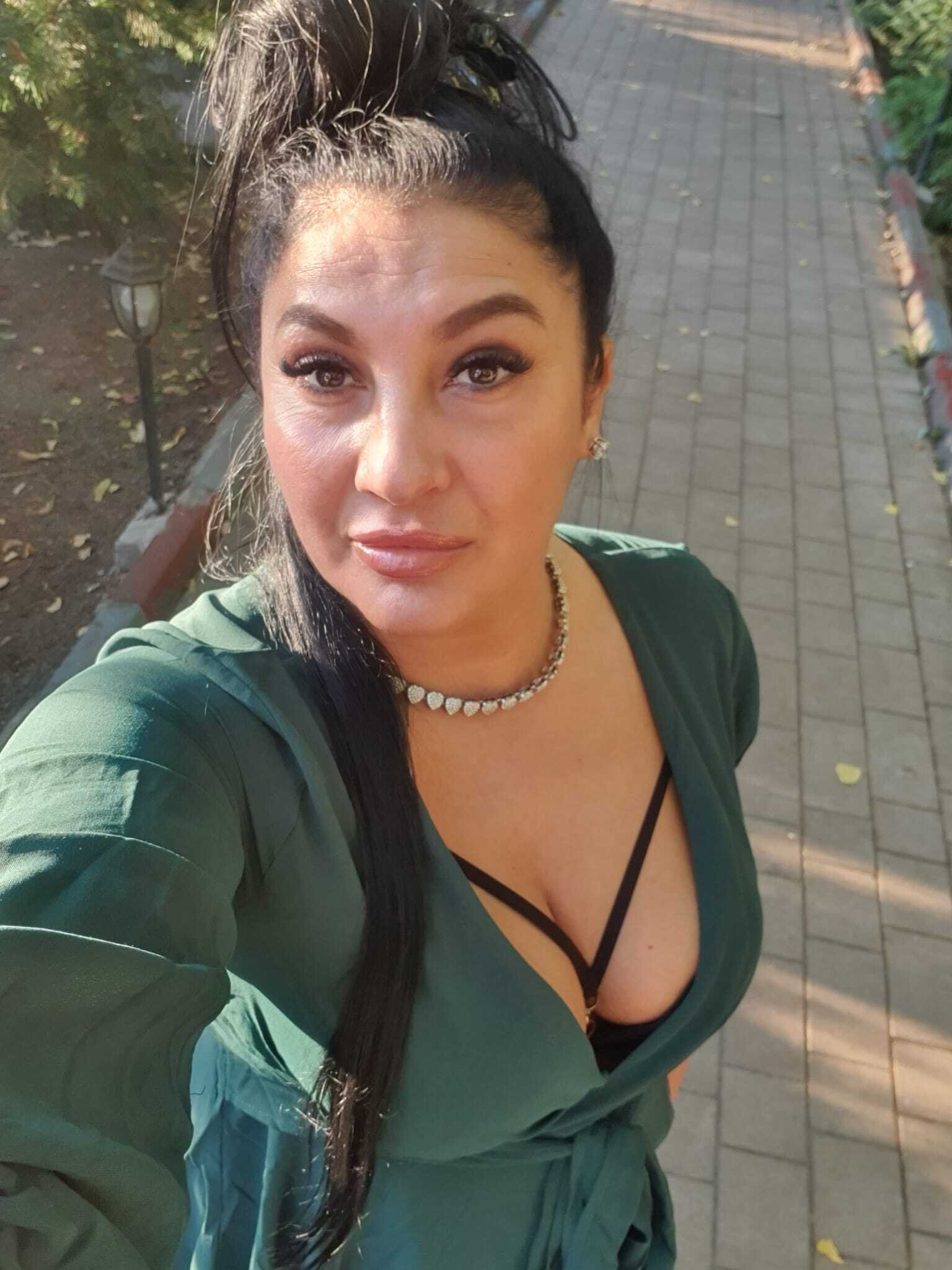 TheOneRoseGoddess