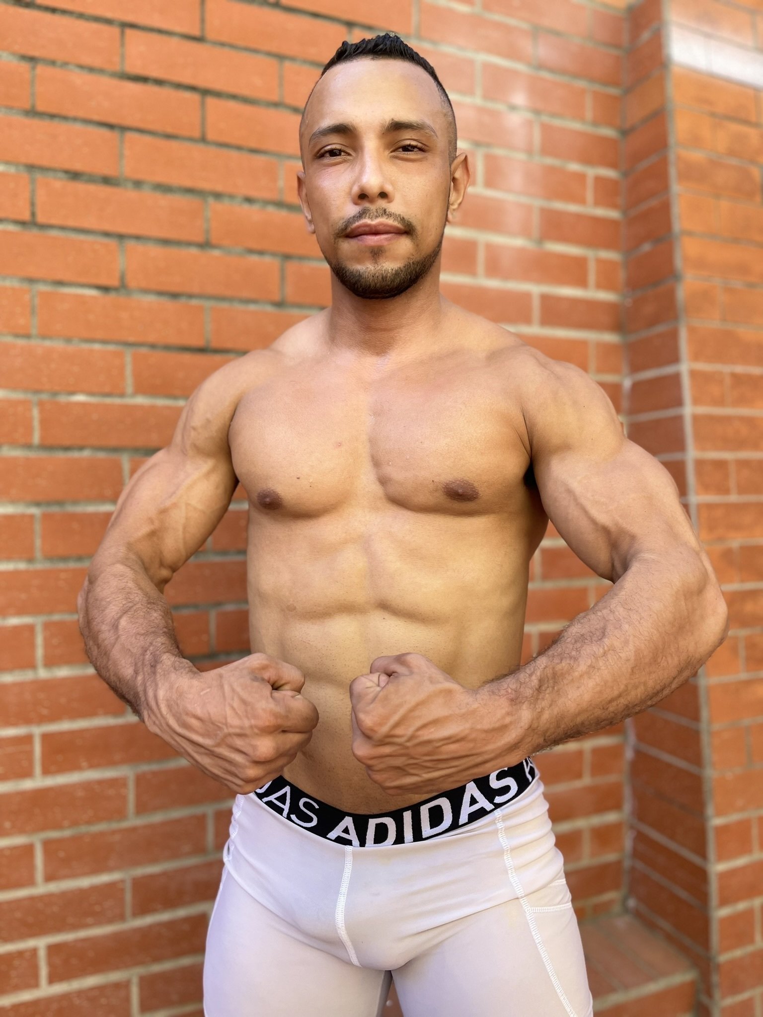 thiagosummers from Jerkmate