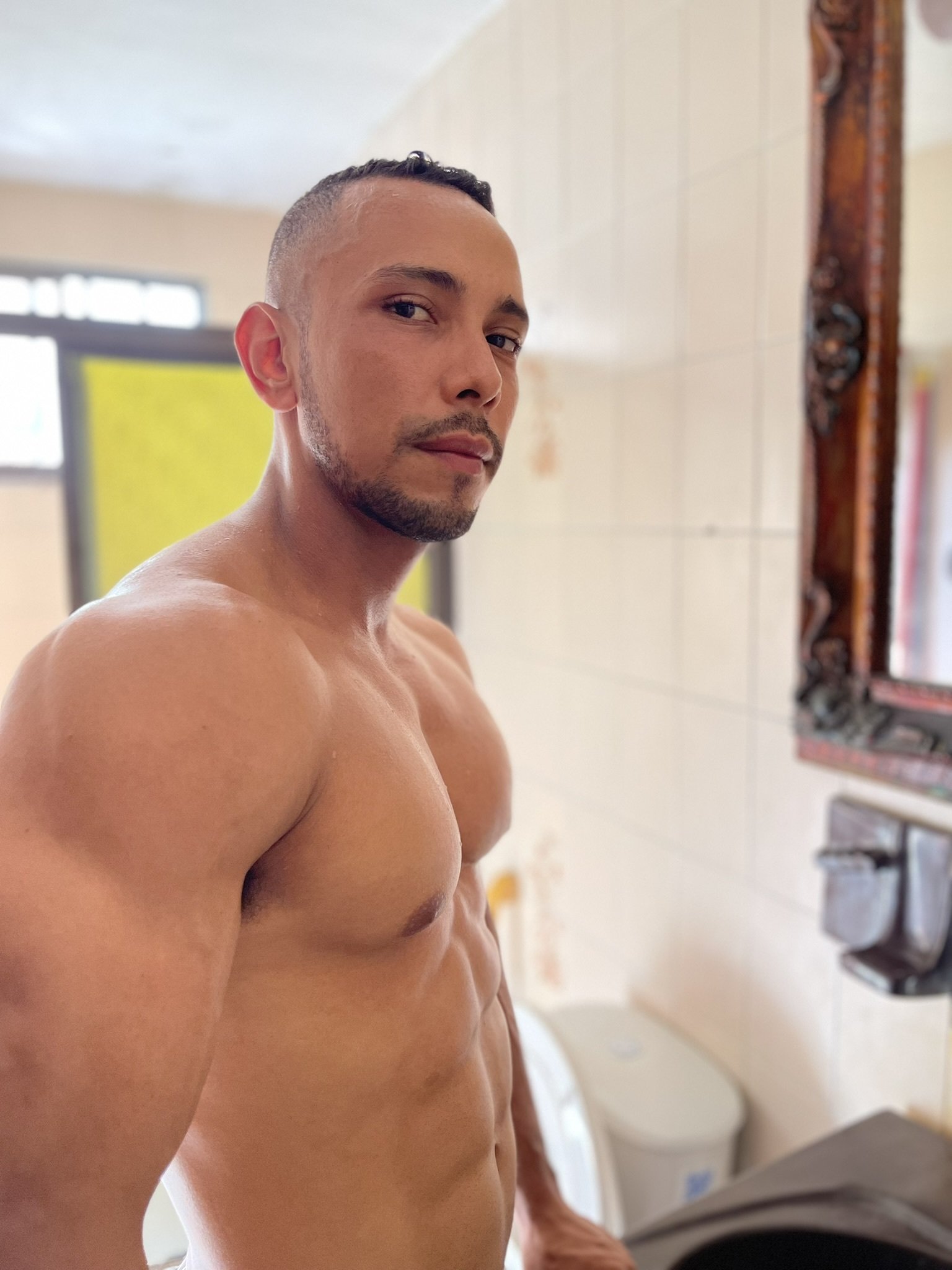 thiagosummers from Jerkmate