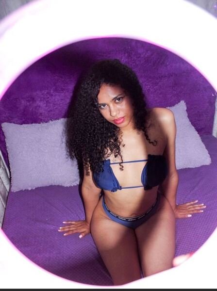 tiana_ebony18 from Jerkmate