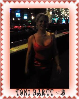 ToniHartt