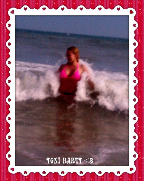 ToniHartt