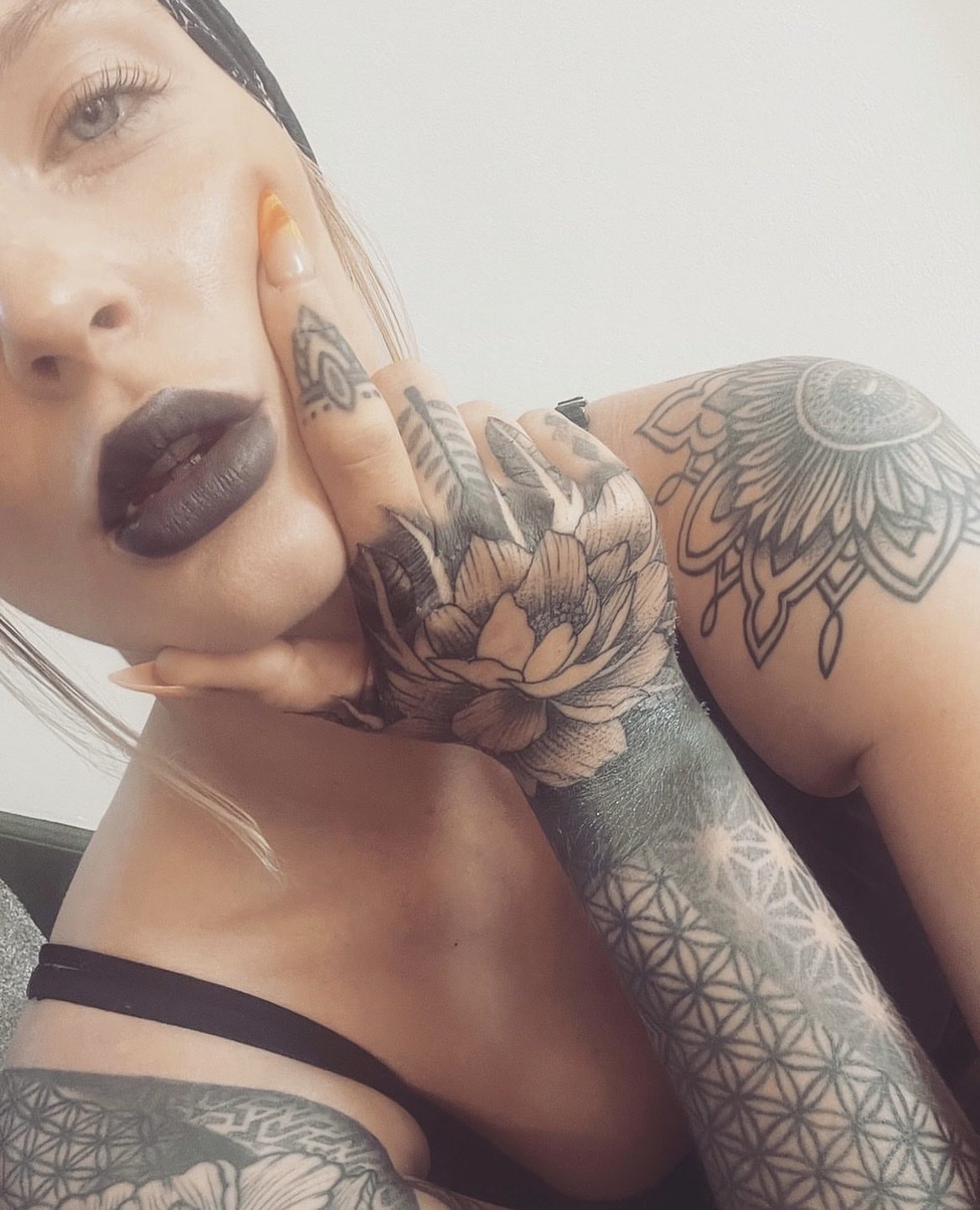 ukskyewinters from Jerkmate