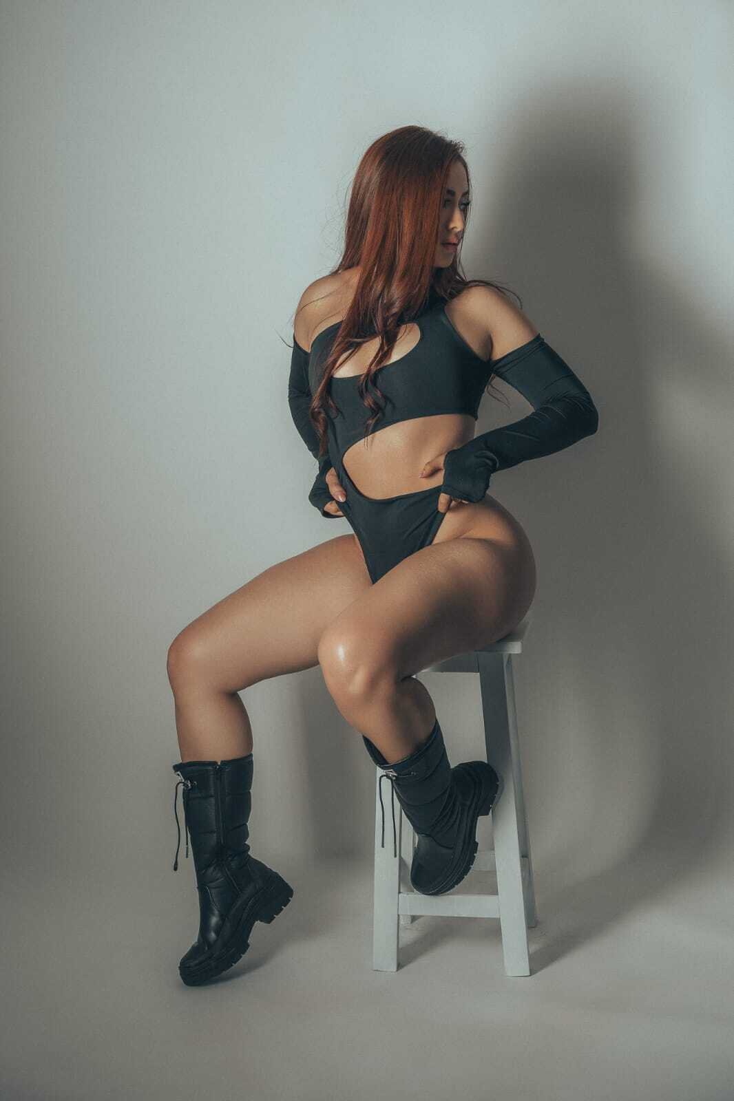Valeria_whitee
