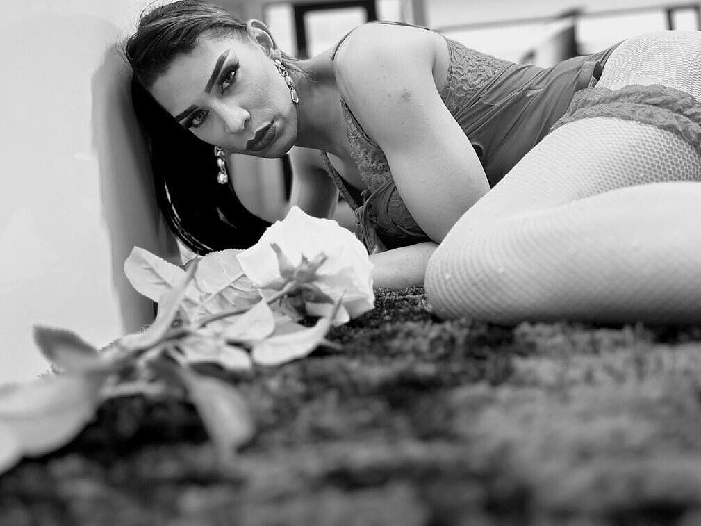 vanessastarhot from Jerkmate