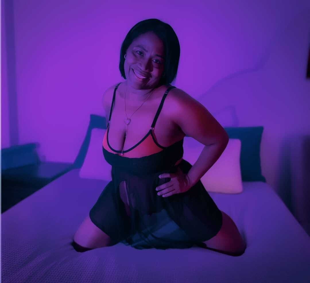 vickyprado from Jerkmate