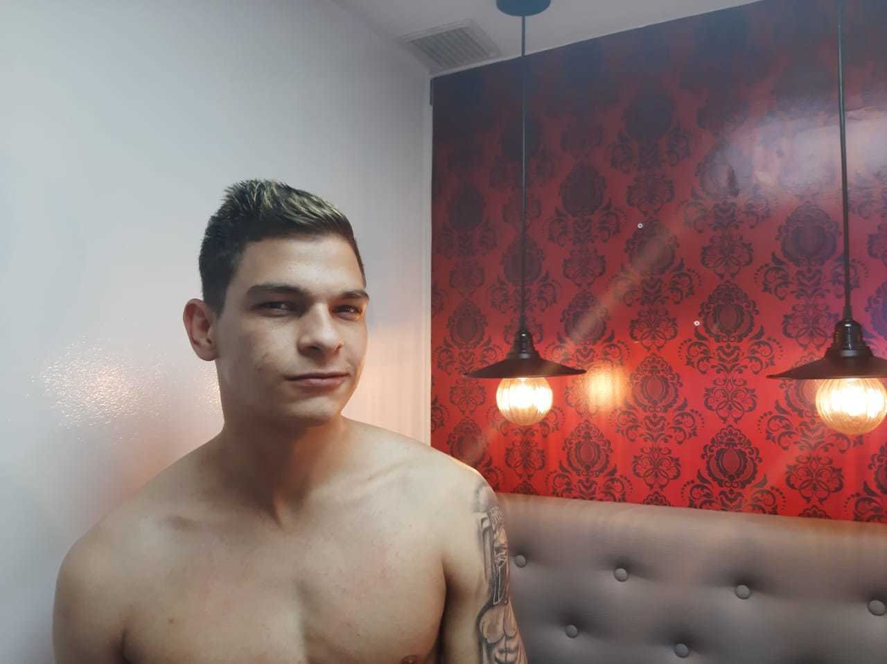 Victor_Warren