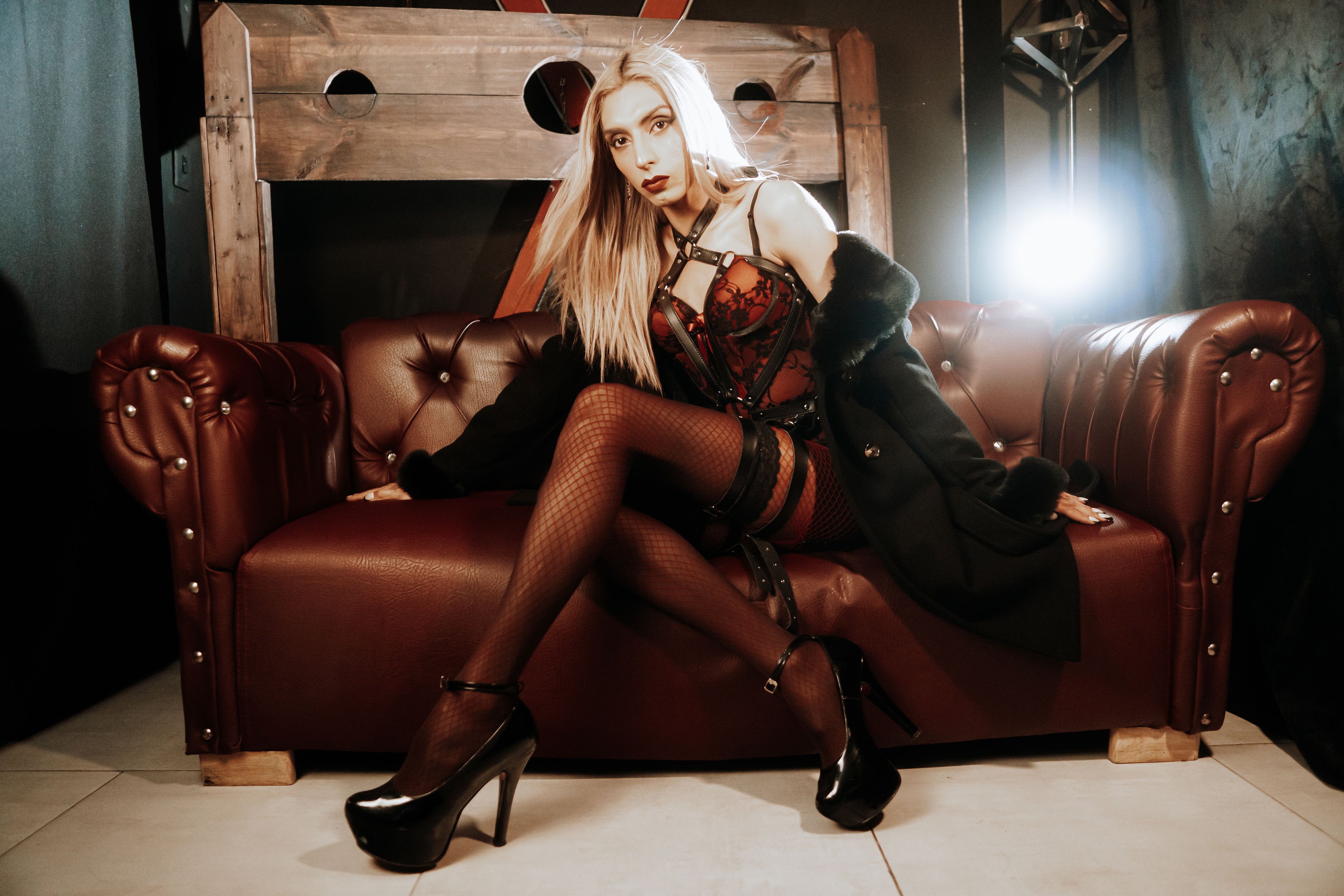 victoriabadgall from Jerkmate