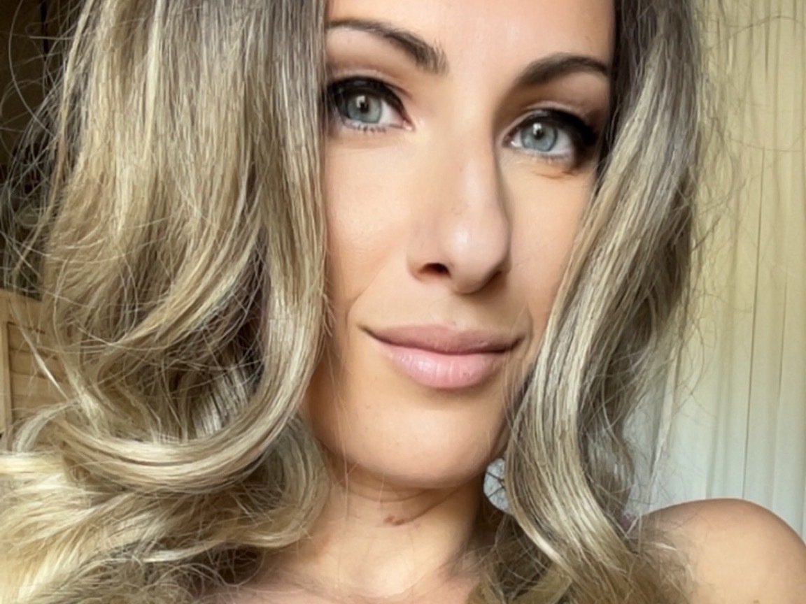 victorialotus from Jerkmate