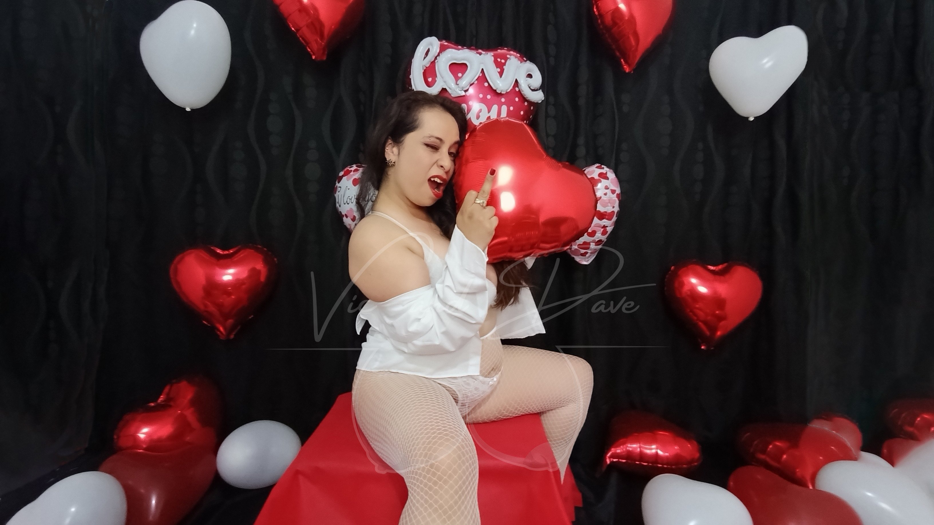 Victoria_Adams