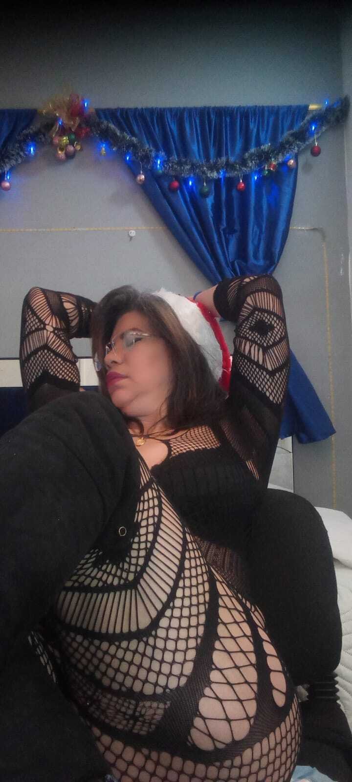 VikyAdams72