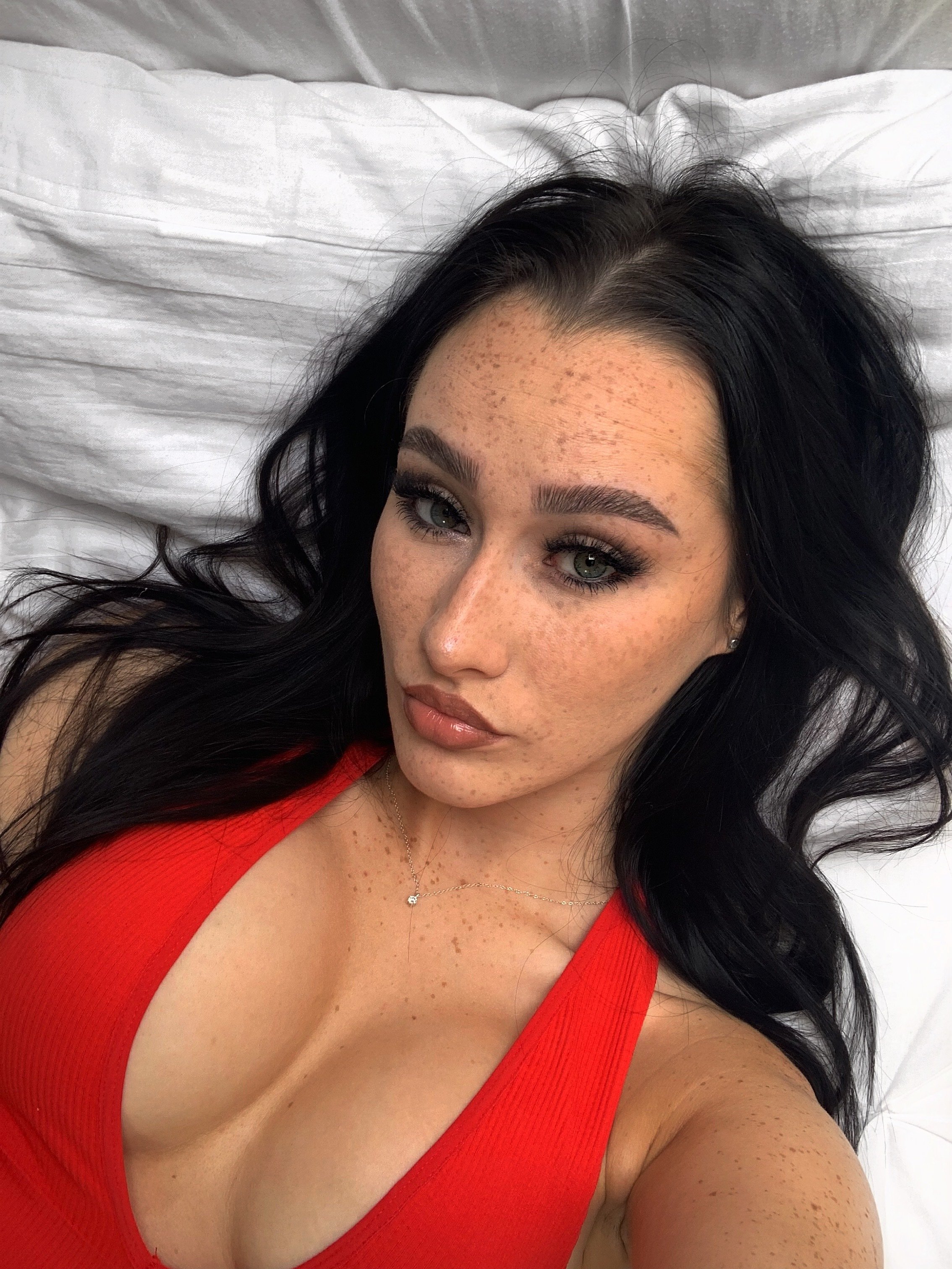 zarahartuk from Jerkmate
