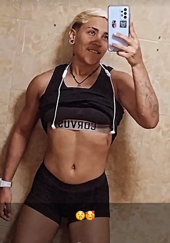 ZhoeSexyGirl