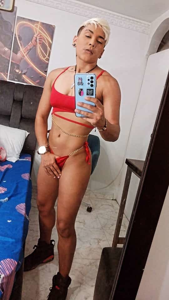 ZhoeSexyGirl