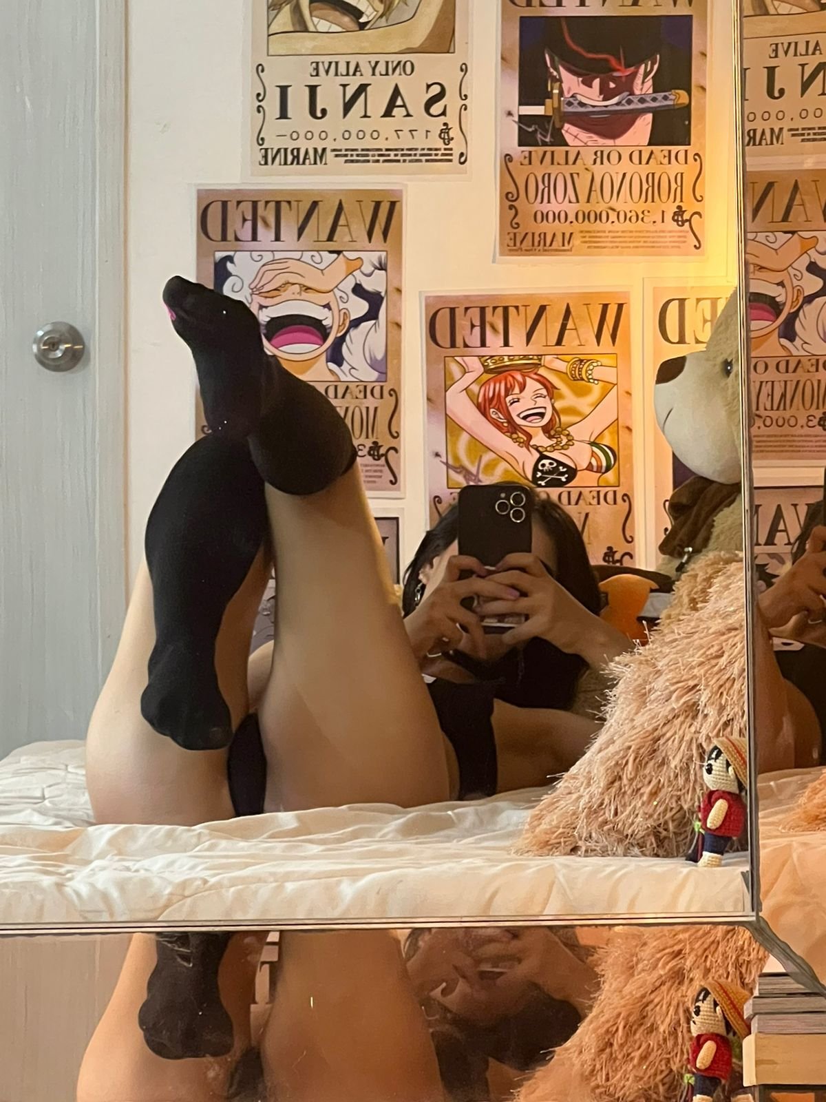adelinejhoness from Jerkmate