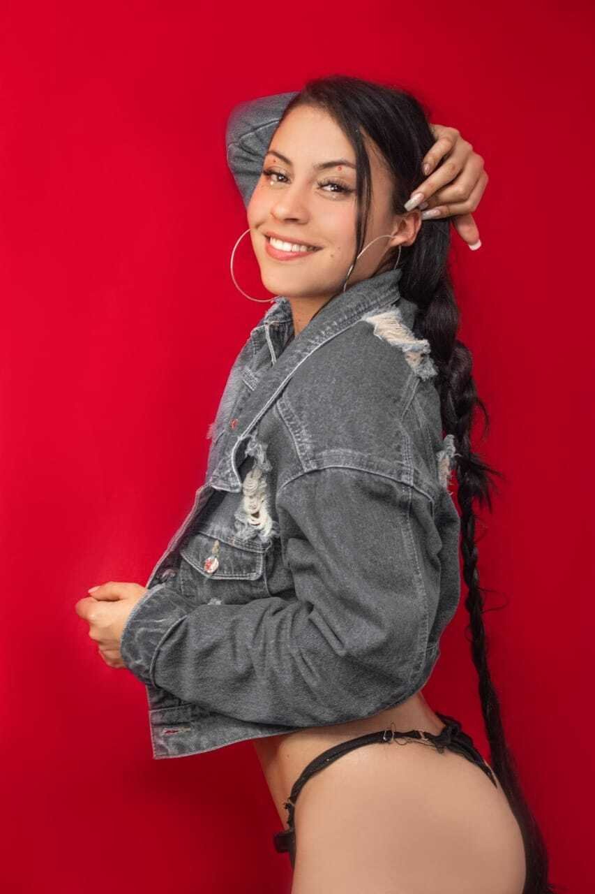 aliisonhottie from Jerkmate