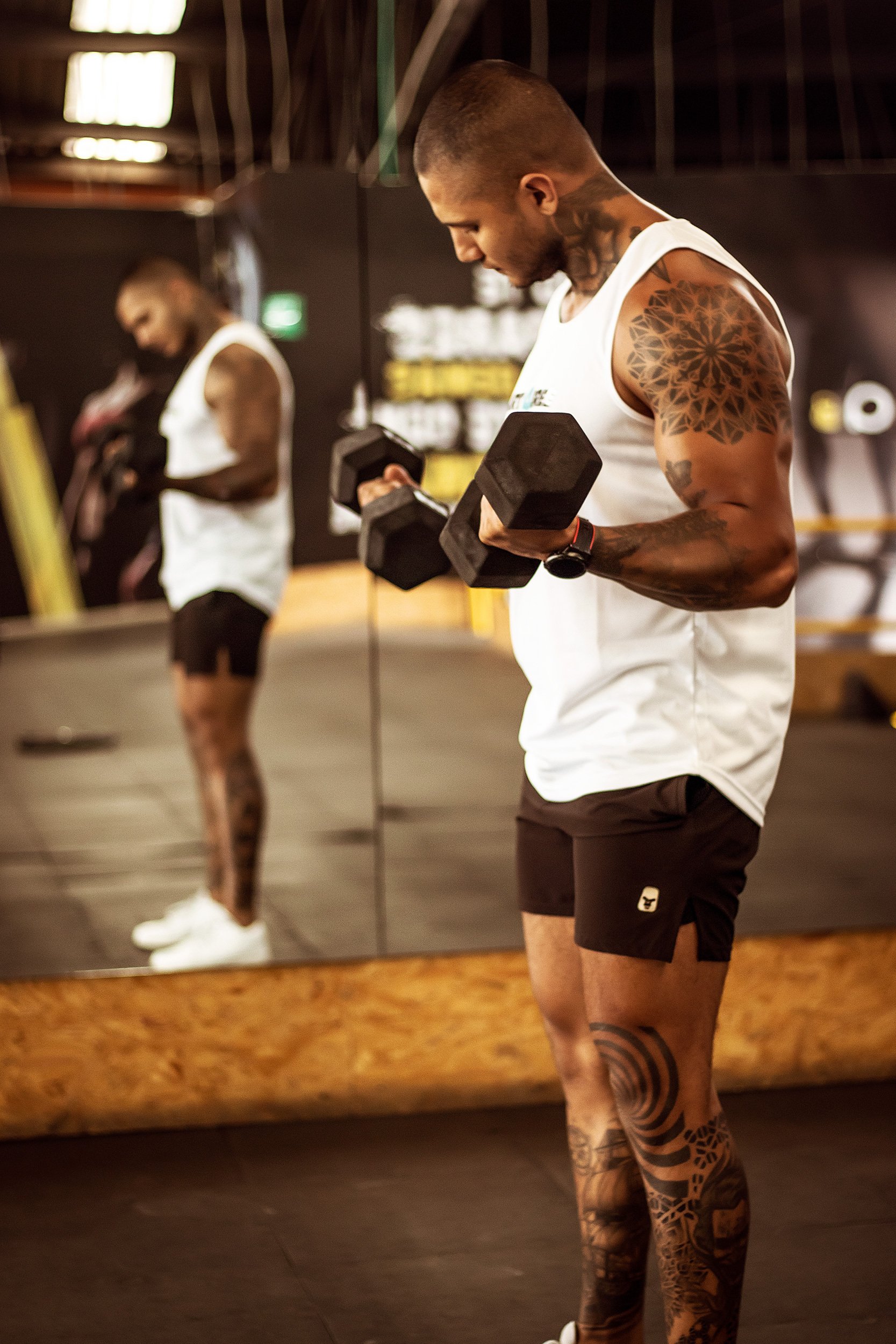 aron_strong