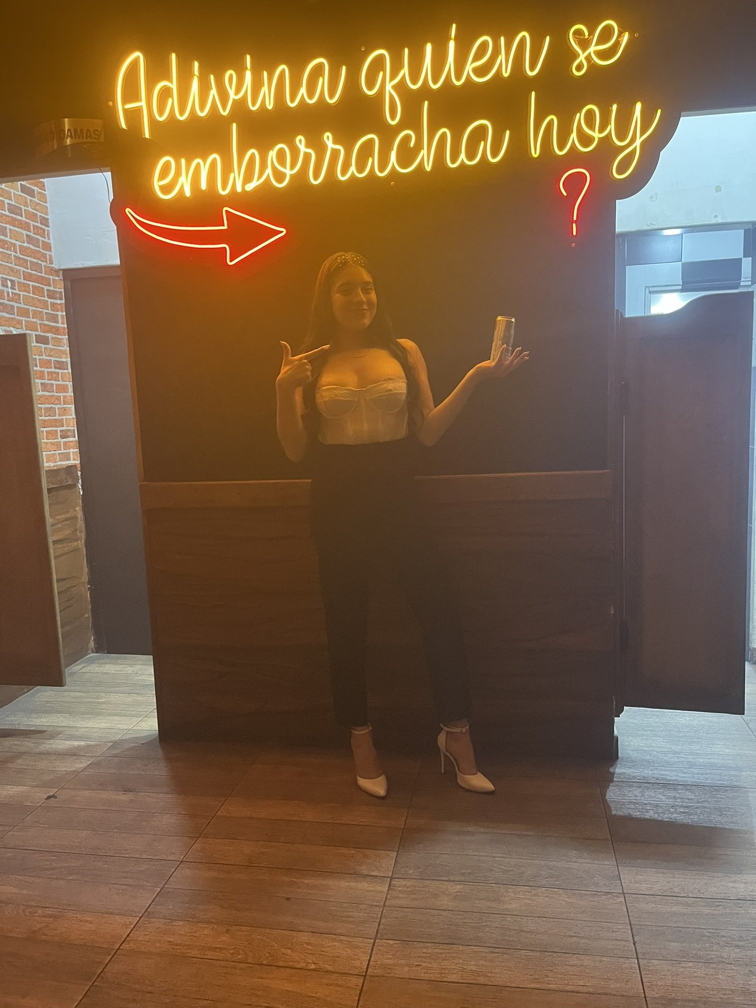 avabroown