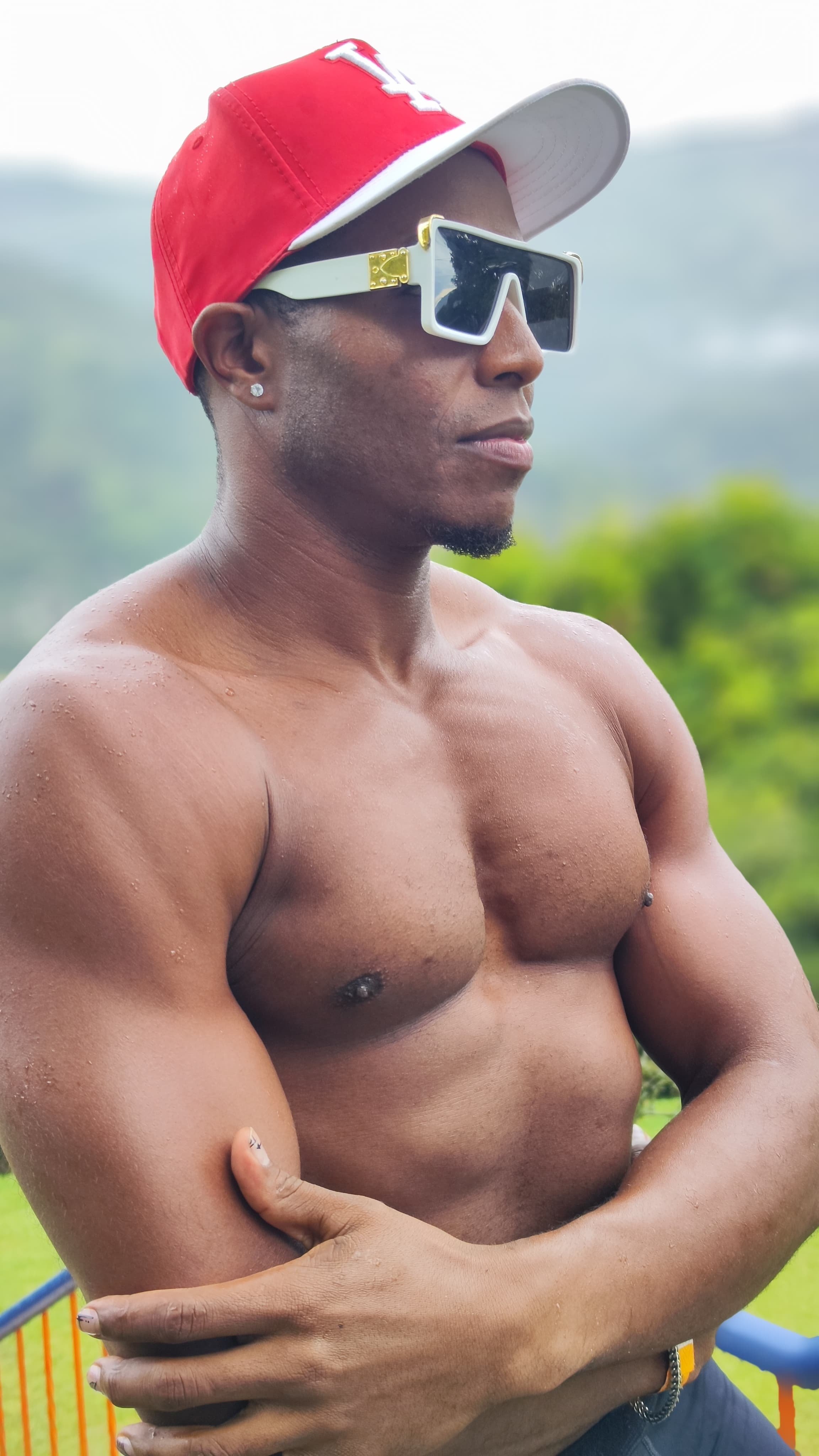 bigcocklatina19