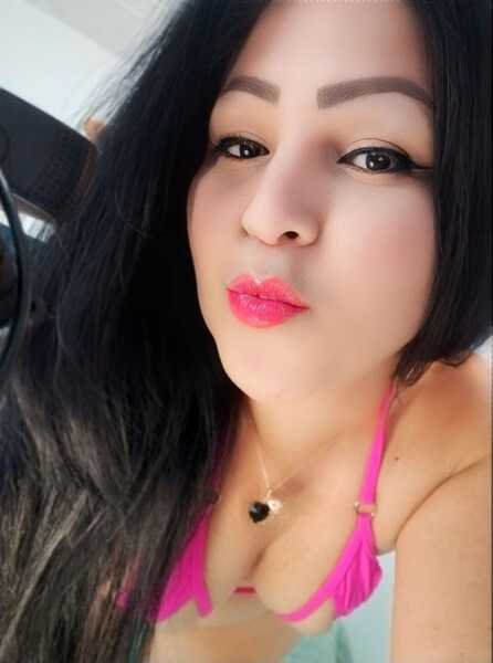 camila_cutehot