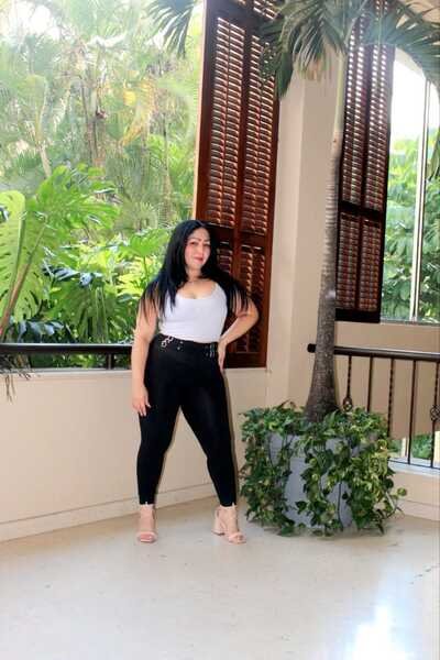 camila_cutehot