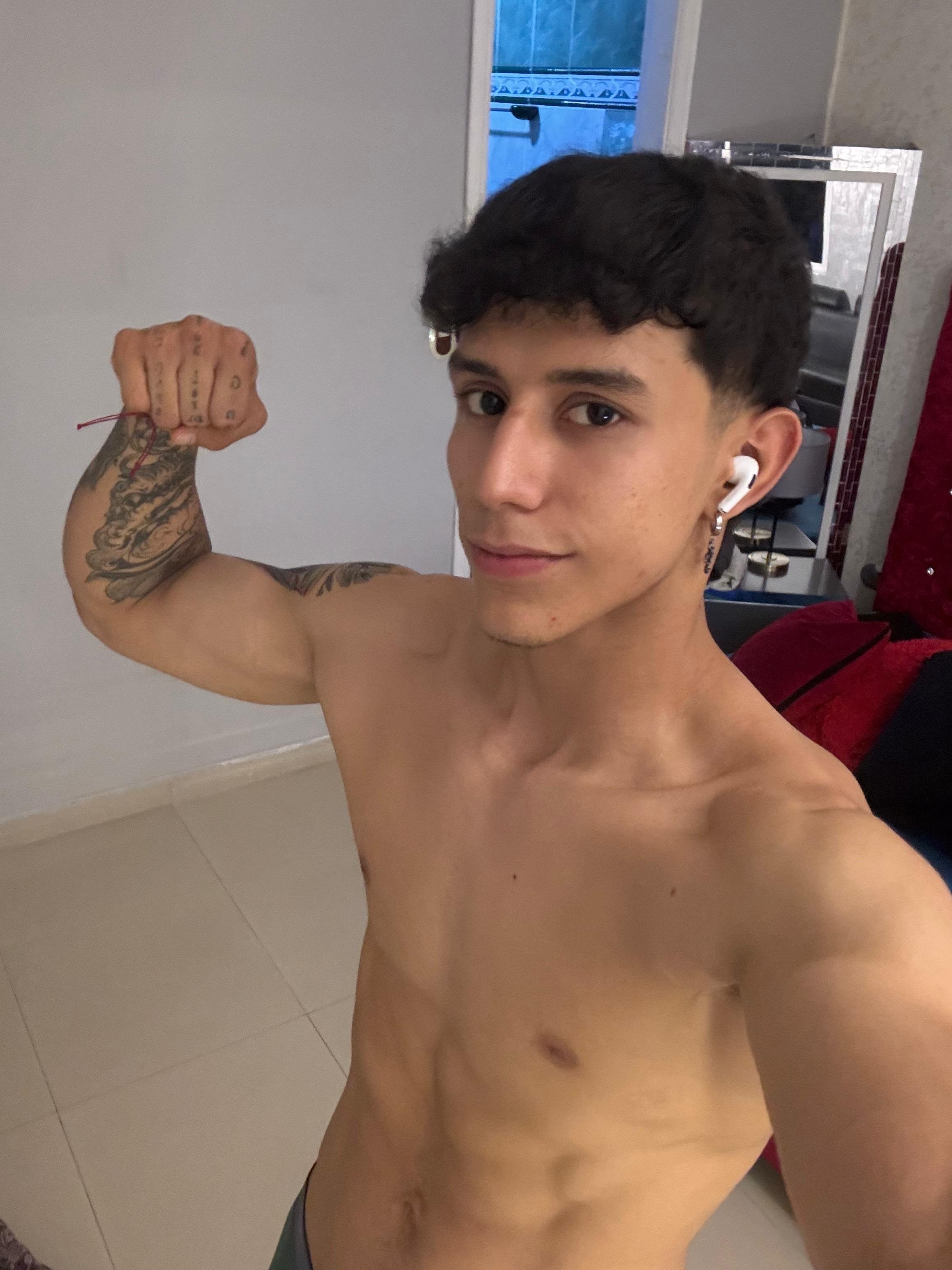 camilopeter from Jerkmate