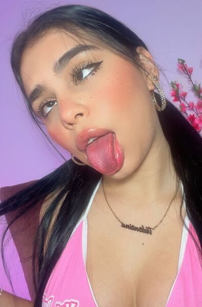 crisbelllopez from Jerkmate