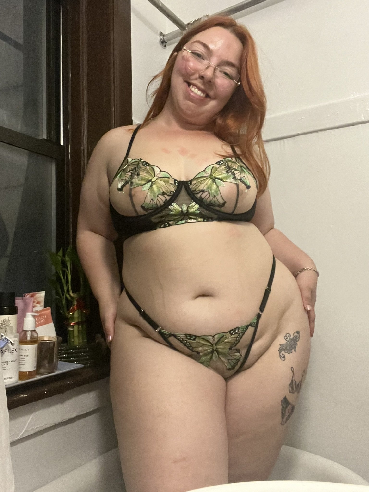 curvycate127 from Jerkmate