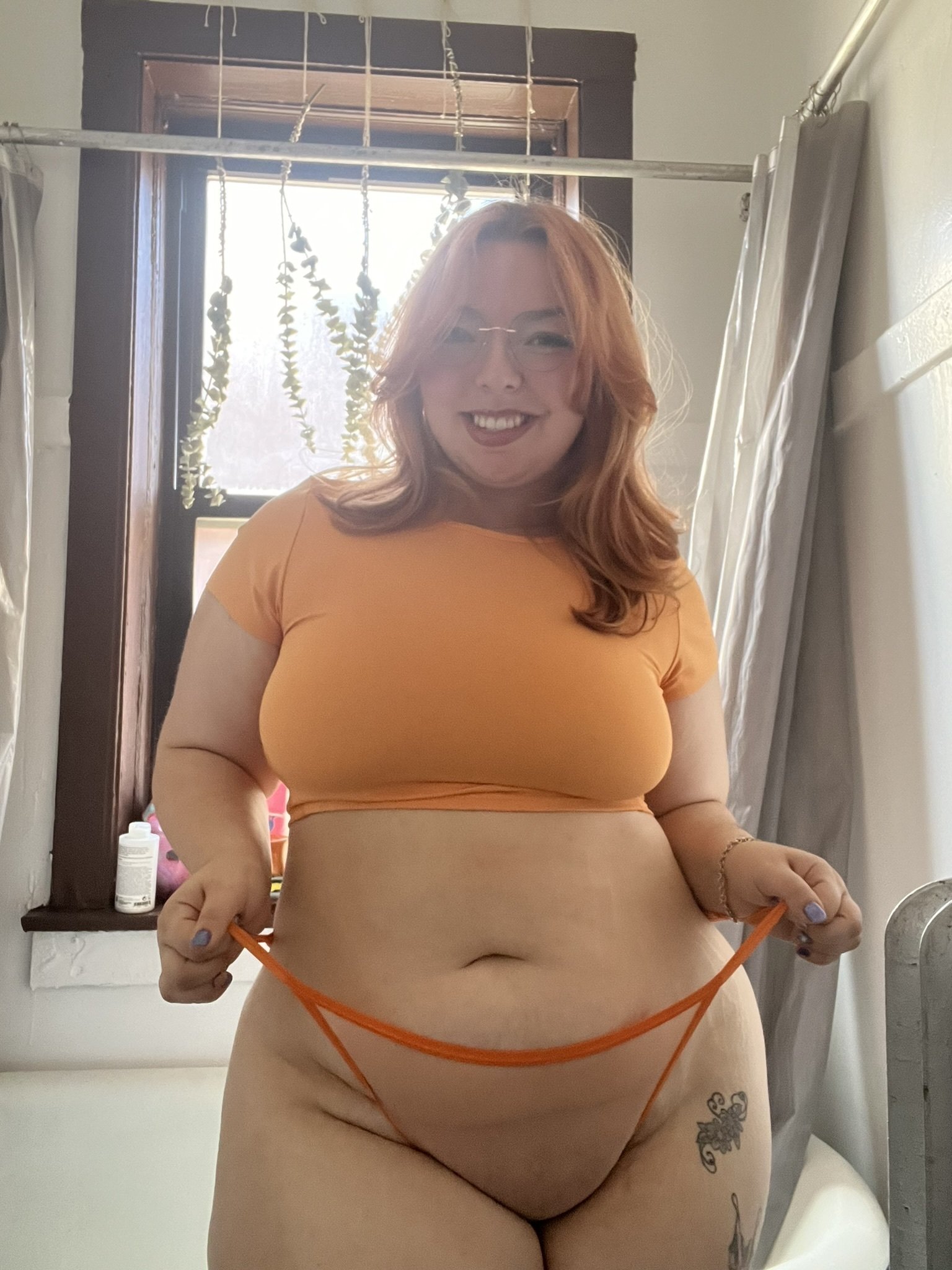 curvycate127 from Jerkmate