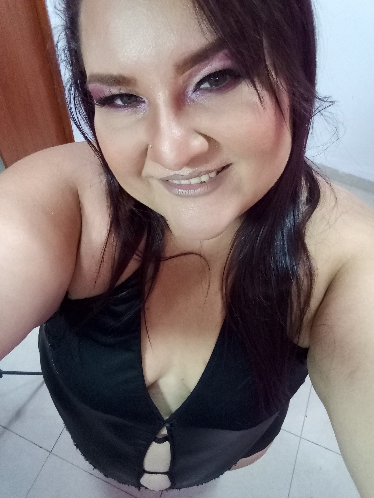 curvyema21