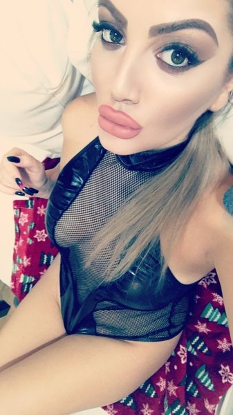 kinkycrissxxx