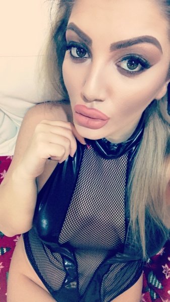kinkycrissxxx
