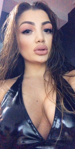 kinkycrissxxx