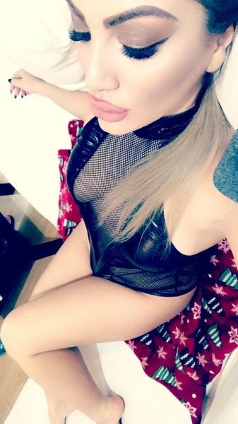 kinkycrissxxx