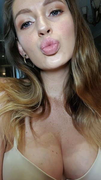 lucy_aura