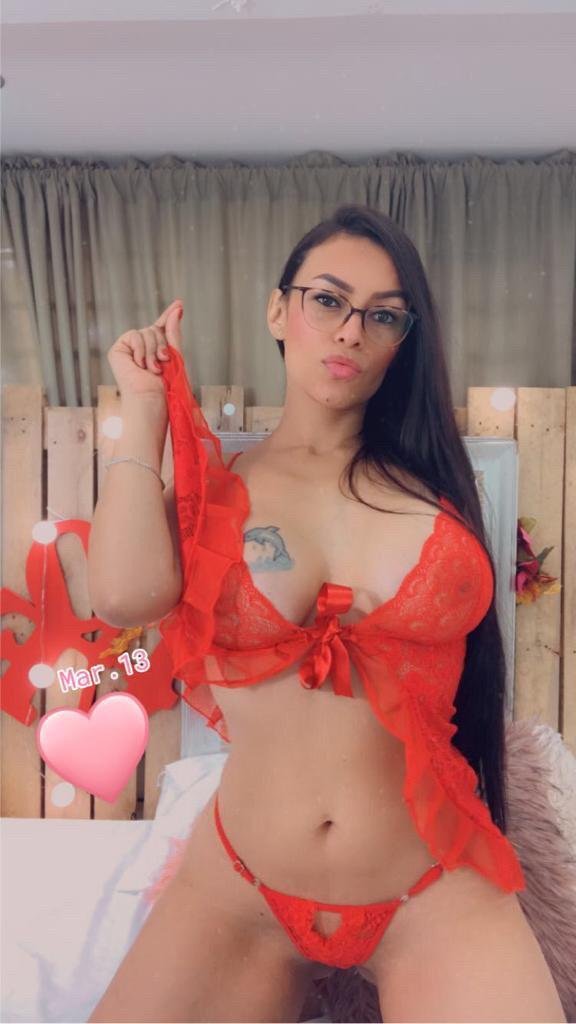 lupitaa from Jerkmate